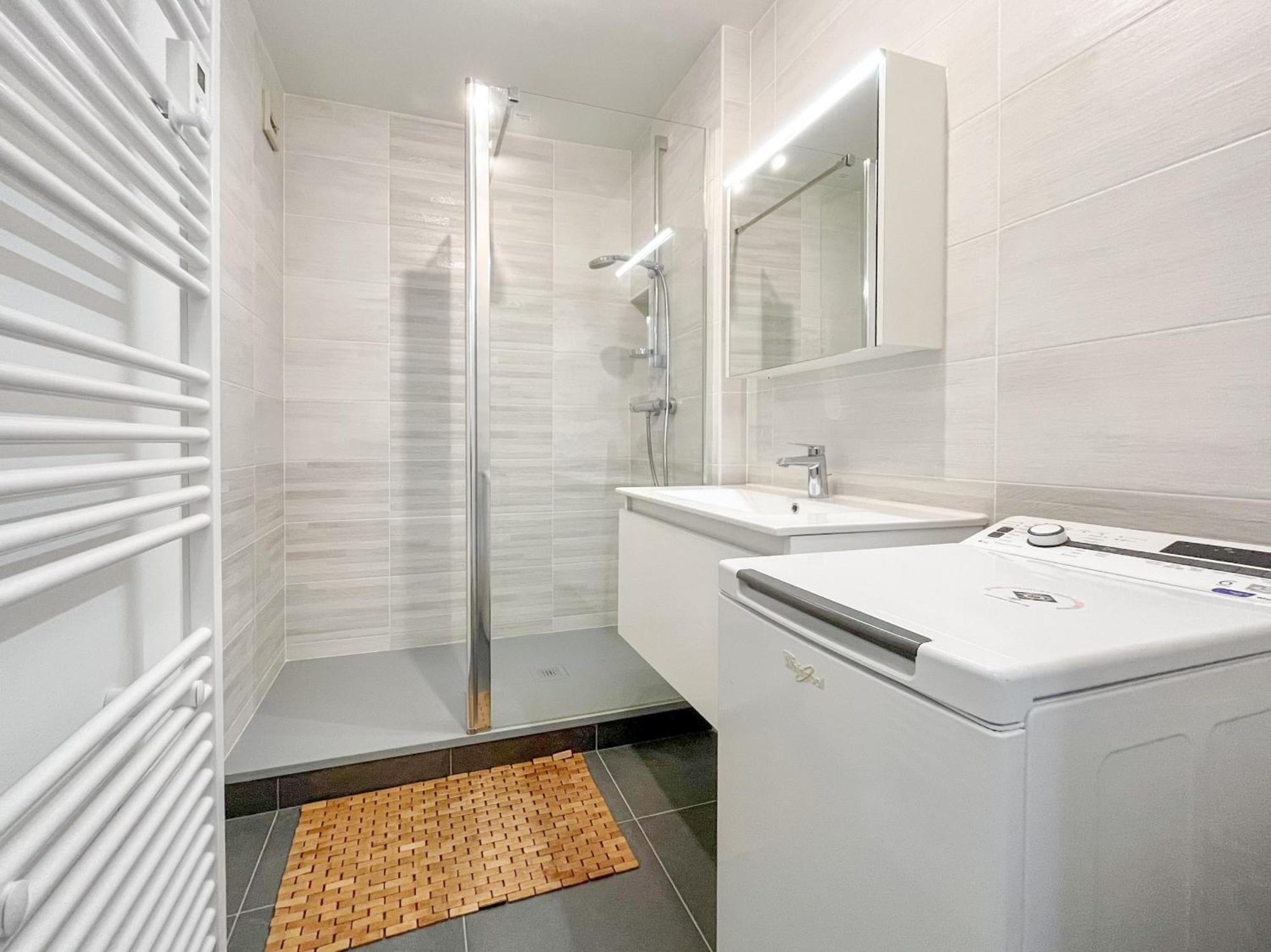 Joli Appartement Avec Vue Imprenable Sur La Baie Des Sables - 4 Pers เลส์ซาบล์-โดล็อนน์ ภายนอก รูปภาพ