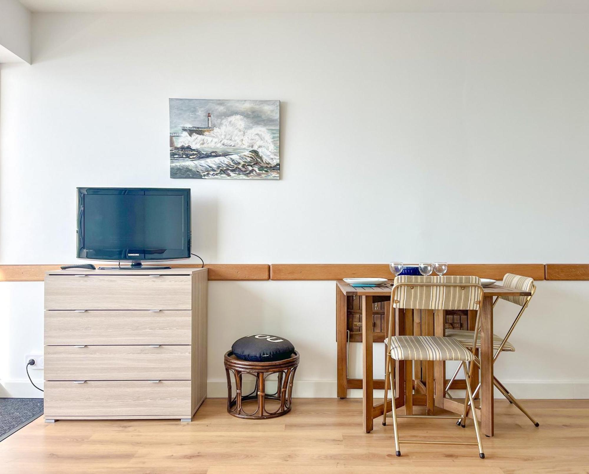 Joli Appartement Avec Vue Imprenable Sur La Baie Des Sables - 4 Pers เลส์ซาบล์-โดล็อนน์ ภายนอก รูปภาพ